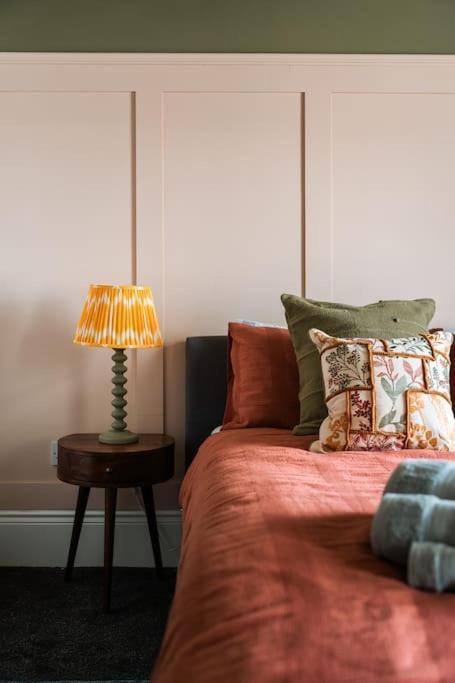 Seaside Serenity: 3-bedroom Haven In * Margate