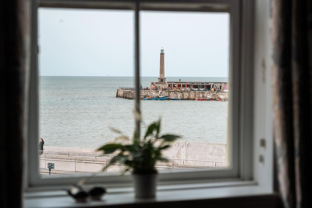 Holiday home Seaside Serenity: 3-bedroom Haven In *