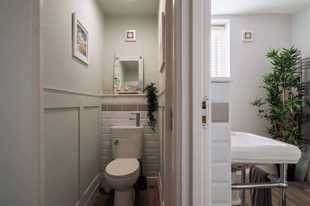 Seaside Serenity: 3-bedroom Haven In Margate